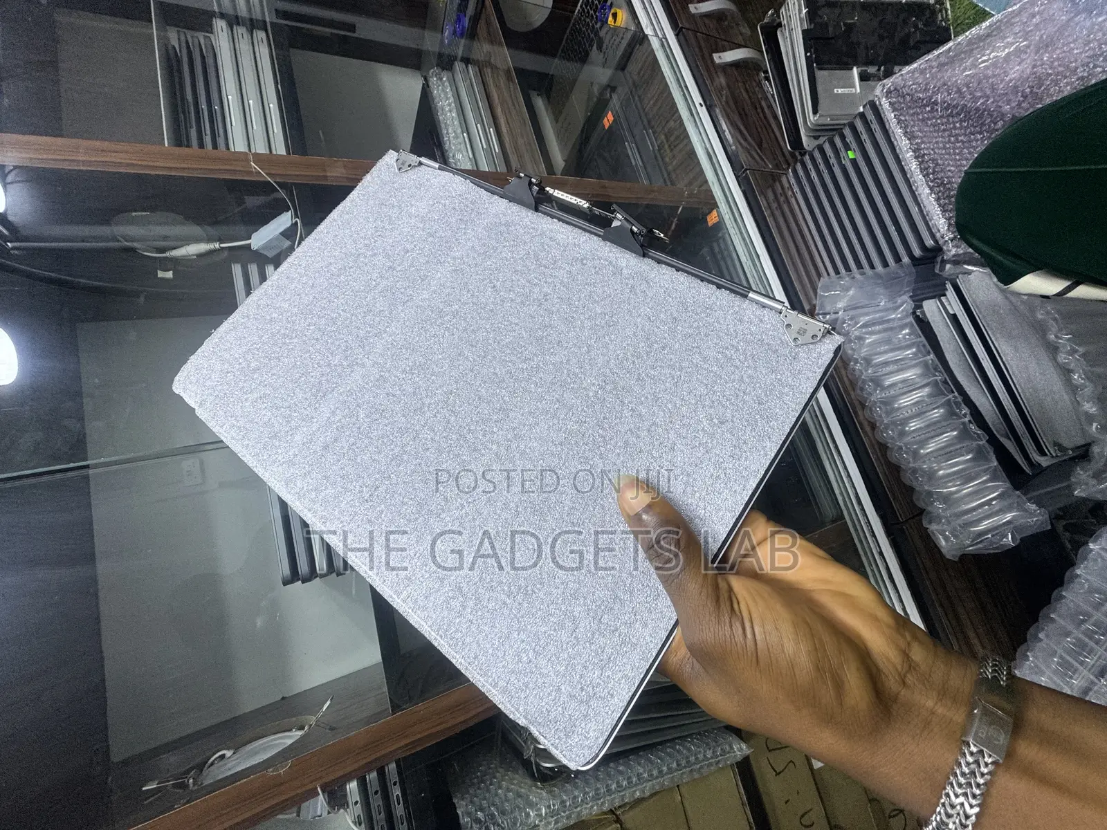 2017 Macbook Pro 15inch Screen