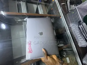 2017 Macbook Pro 15inch Screen
