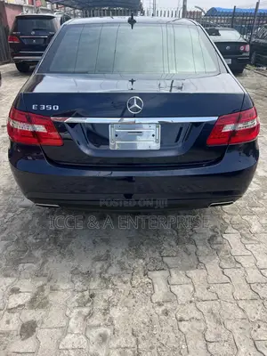 Mercedes-Benz E350 Base 4Matic Sedan AWD (3.5L 6cyl 7A) 2013 Blue