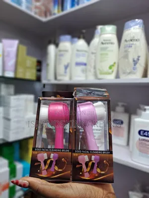 Sided Facial Cleansing Brush