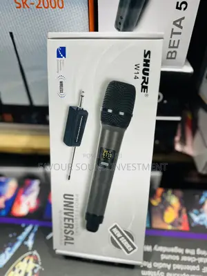 Photo - Shure Universe Wireless Microphone