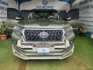 Photo - Toyota Land Cruiser Prado 2022 Green