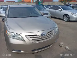 Toyota Camry 2008 Gold