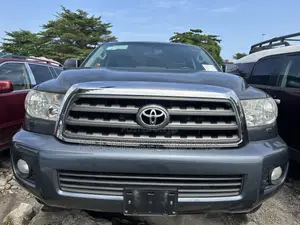 Toyota Sequoia 2010 Gray