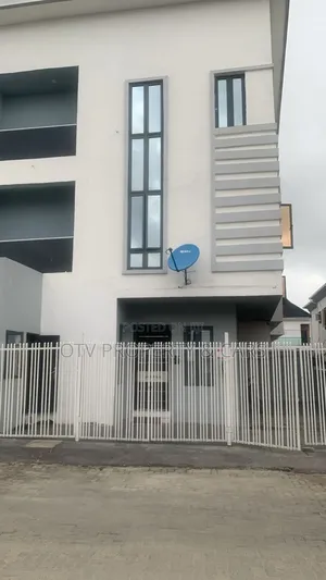 Furnished 3bdrm Duplex in Ikota for sale