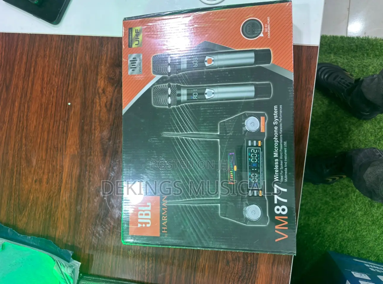 Jbl Vm877 Dual Handheld Wireless Microphone System