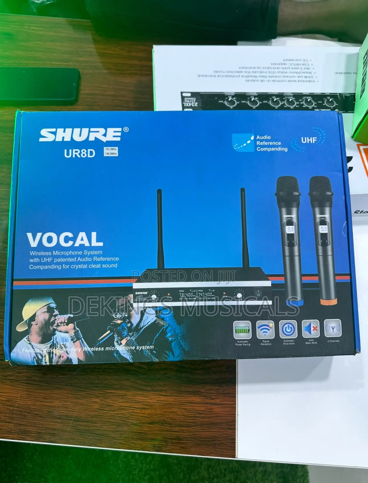 Shure Ur8d Dual Handheld Wireless Microphone System
