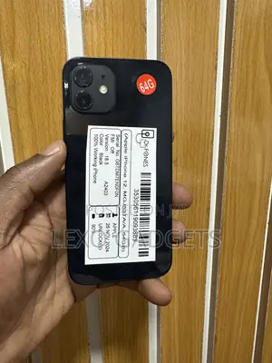 Apple iPhone 12 64 GB Black