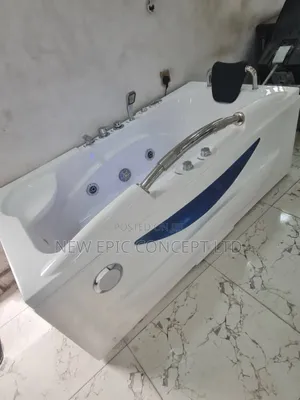 Italian Single Jacuzzi With Jet