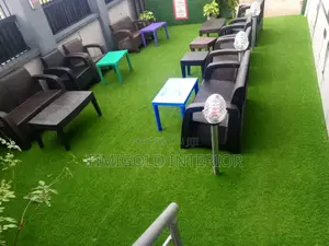 Carpet Grass, Interior Exterior