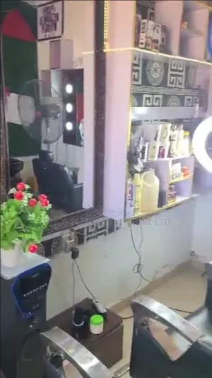 Photo - Barbershop Urgently for Sale