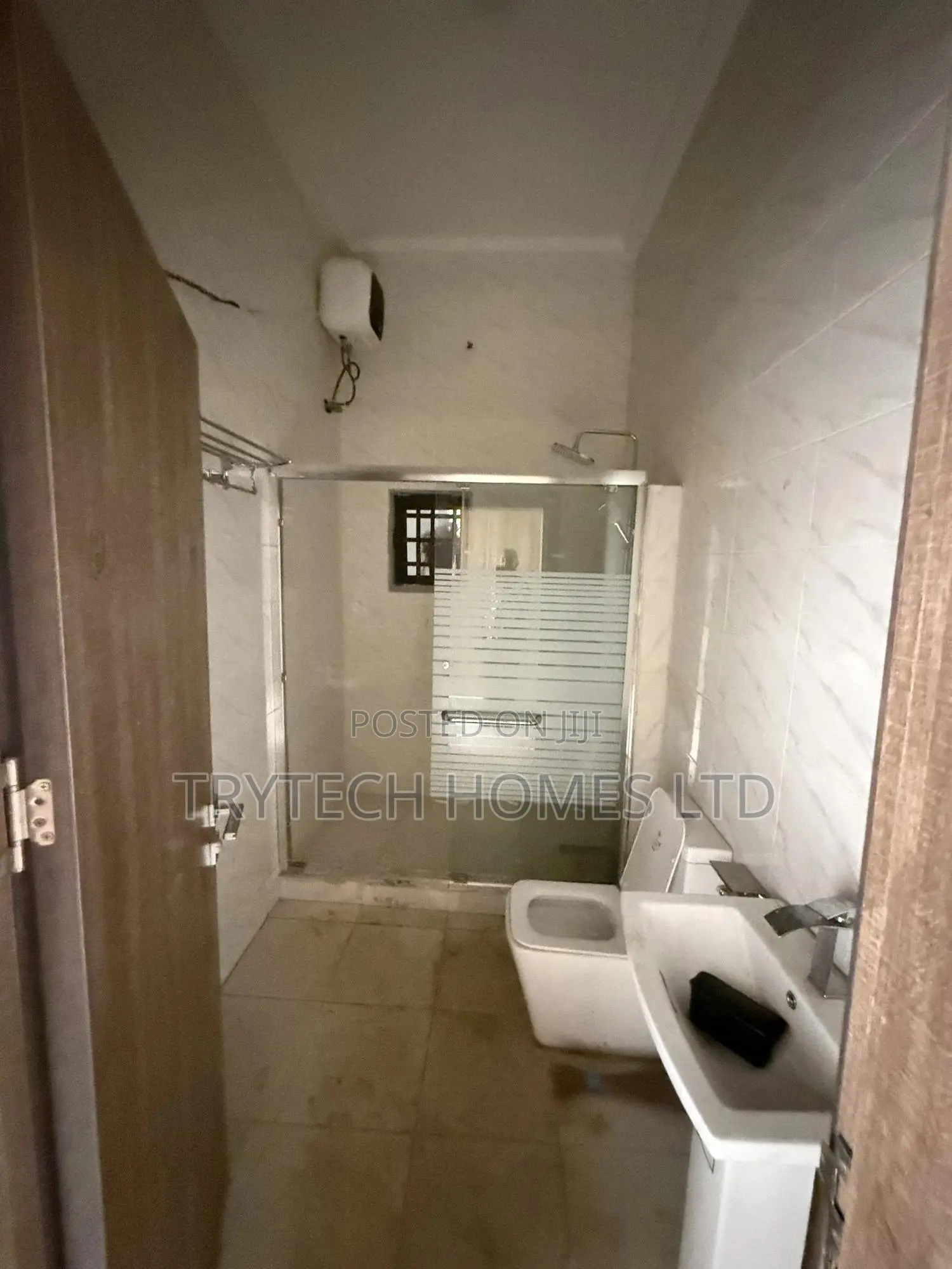 3bdrm Block of Flats in Katampe Extension for rent