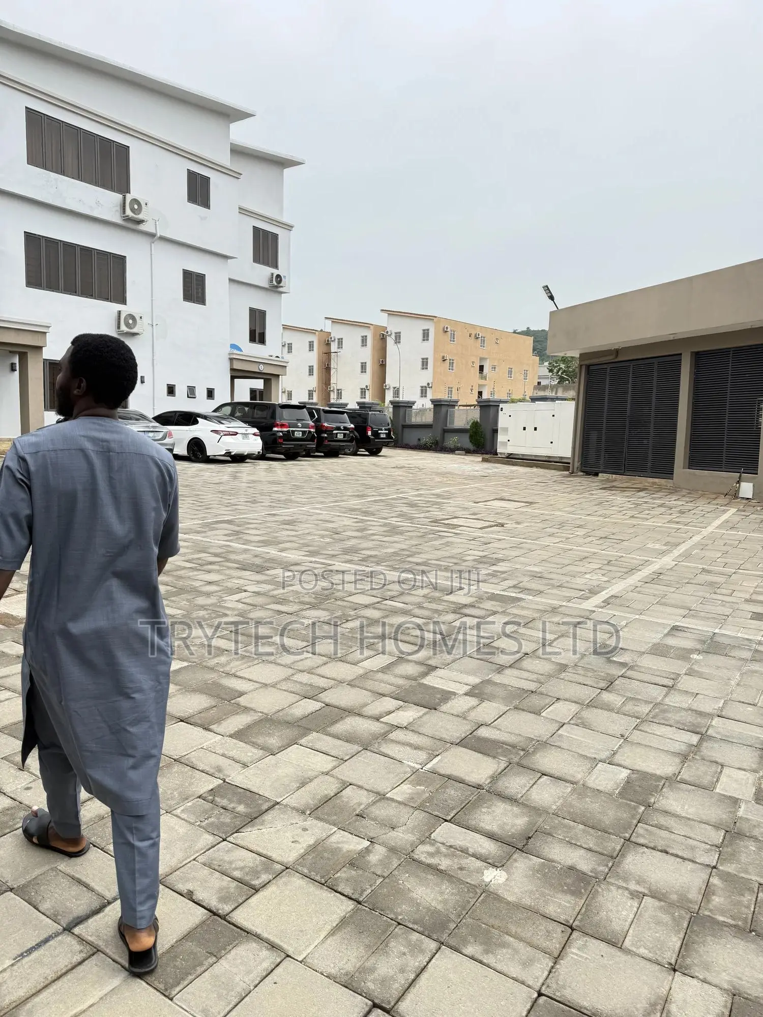 3bdrm Block of Flats in Katampe Extension for rent