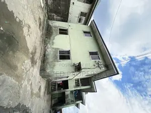 1bdrm Block of Flats in Eliparawo Off Ada, Port-Harcourt for sale
