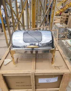 Stainless Steel Chafing Dish With Gold Accents and Glass Lid