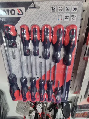 Yato 12-Piece Screwdriver Set