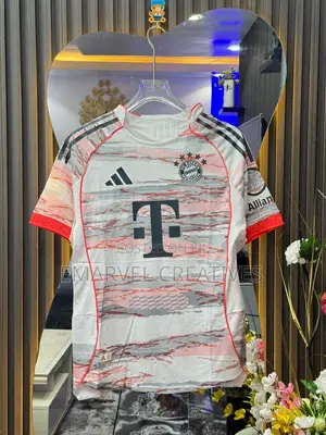 Photo - Bayern Munich 2025/2026 Season Jersey: Player’S Version