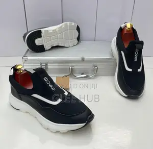 Bold Very High Quality Sneakers