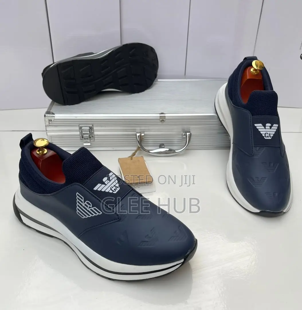 Bold Very High Quality Sneakers