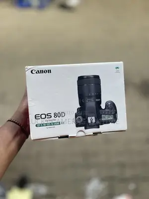 Digital Camera Canon 80d With 18-135mm Lens