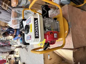 Concrete Vibrator Machine Honda