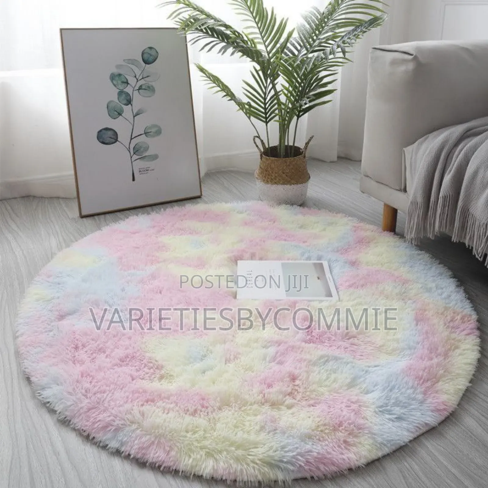 Fluffy Round Fur Mat (80 by 80)