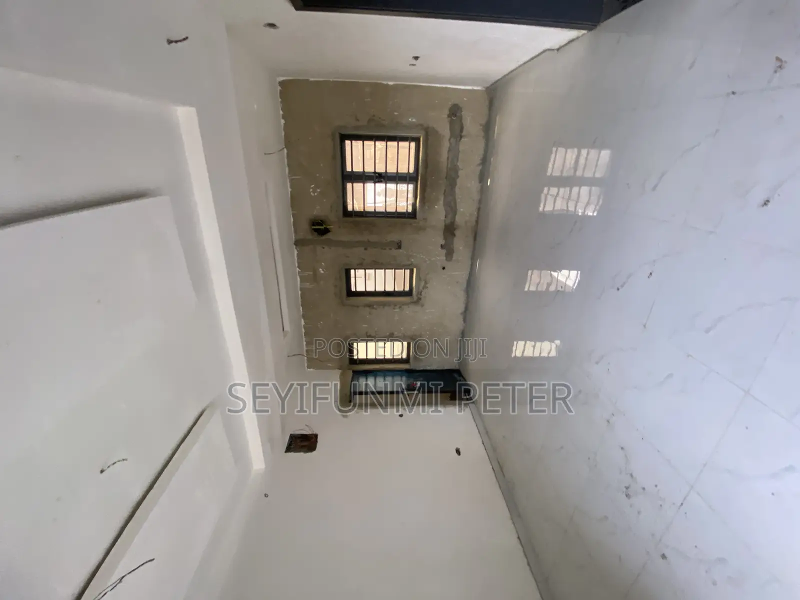 Furnished 2bdrm Block of Flats in Magodo Phase 1 Gra for sale