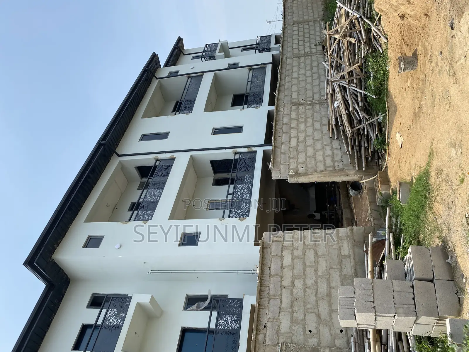 Furnished 2bdrm Block of Flats in Magodo Phase 1 Gra for sale