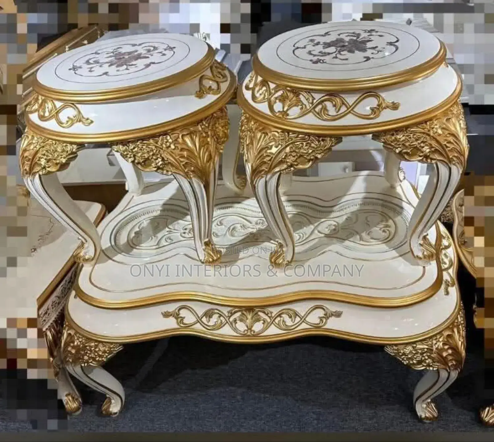 Luxury Home Royal Centre Table With 2 Stools