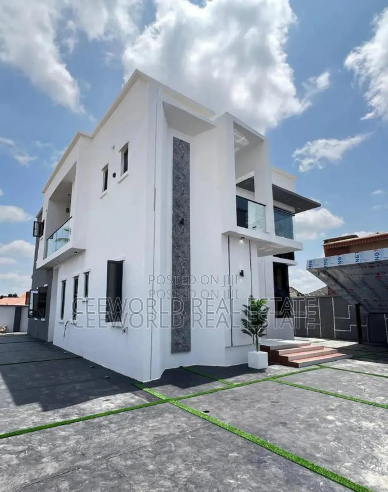 5bdrm Duplex in Arre Avenue Oluyole for sale