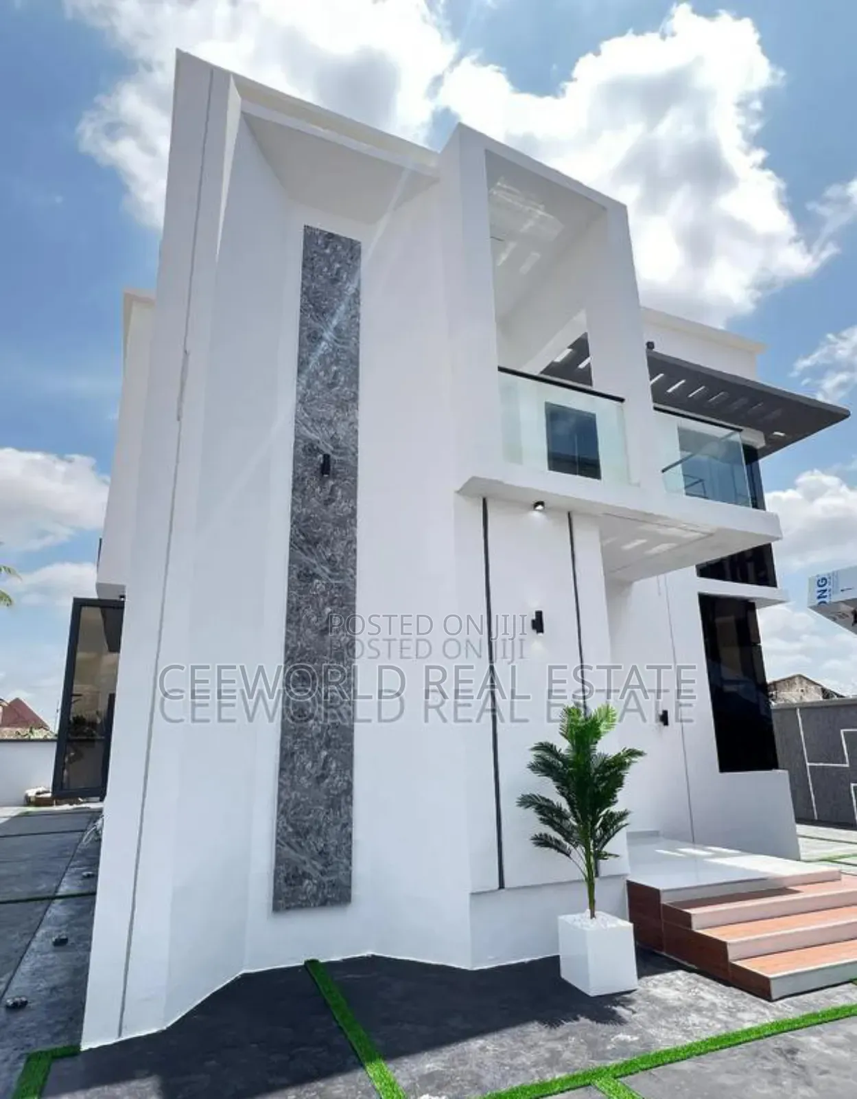 5bdrm Duplex in Arre Avenue Oluyole for sale