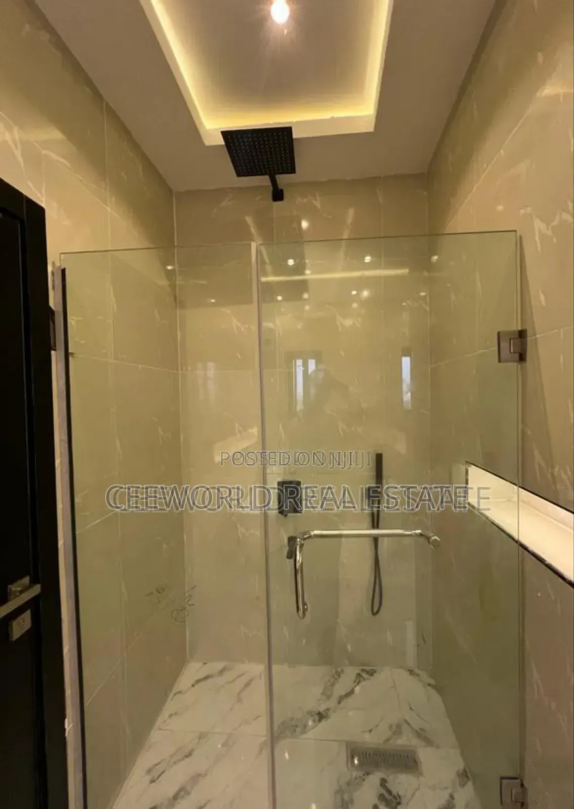 5bdrm Duplex in Arre Avenue Oluyole for sale