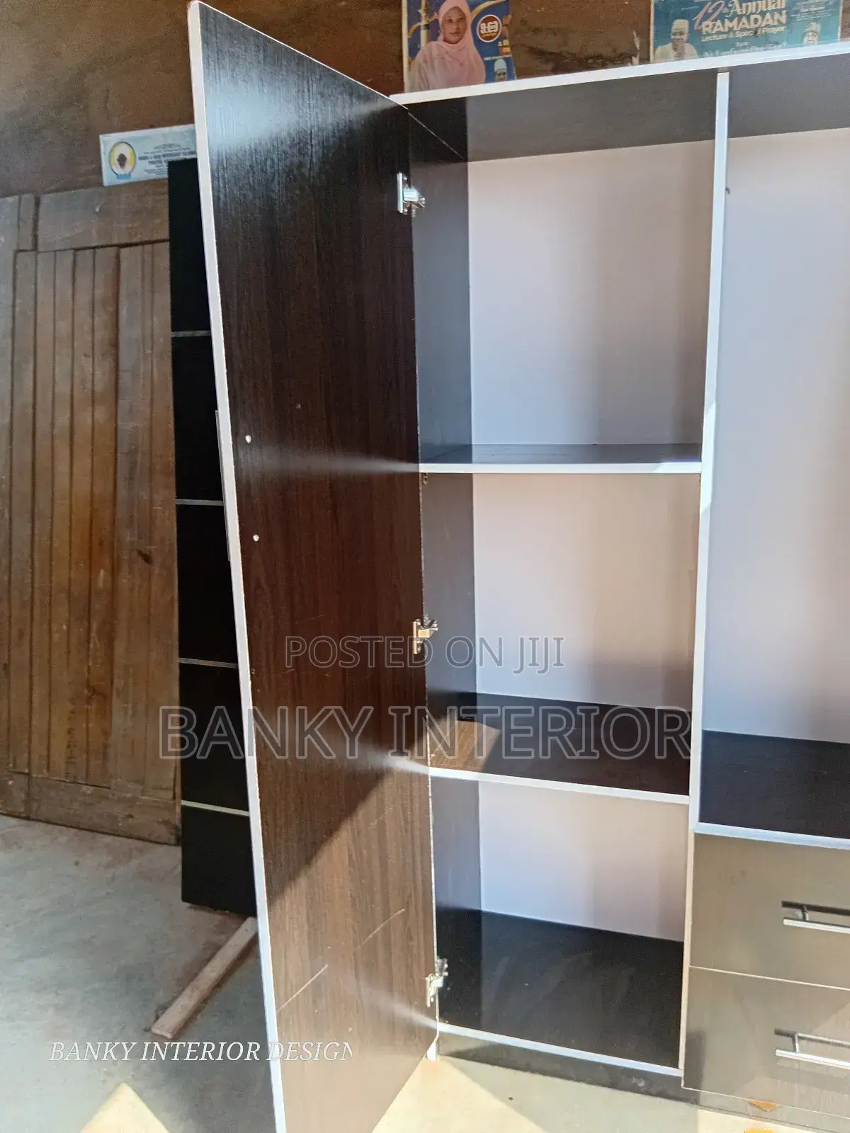 Double Face Wardrobe