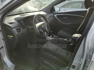 Hyundai Elantra 2016 Silver