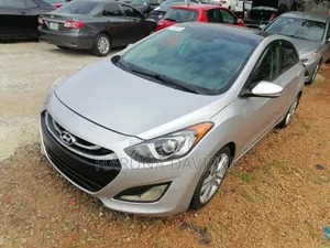 Hyundai Elantra GT 2013 Silver
