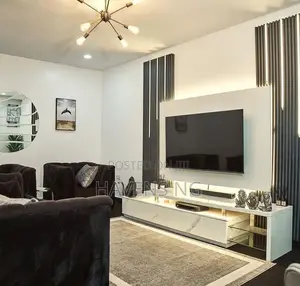Stylish Brown-Themed 1-Bedroom Apartment for Shortlet
