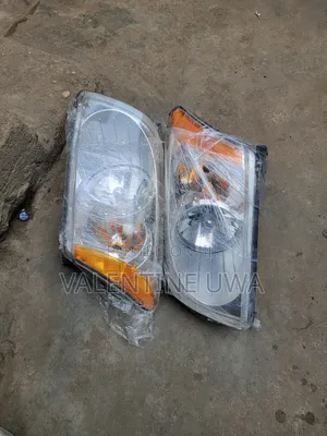 Dodge Caliber Headlamp