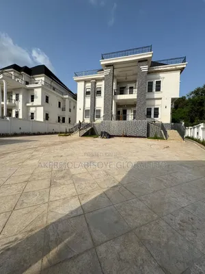 10bdrm Mansion in Maitama Abuja for sale