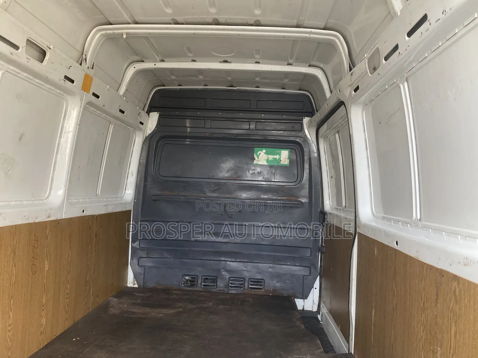 Mercedes-Benz Sprinter 2004 White