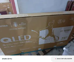 Ultra Thin 75" Hisense 4k Uhd Qled TV - Google Smart - 75q6n