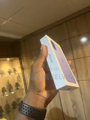 New Apple iPhone 16 Plus 128 GB Blue