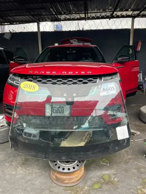 Range Rover Vella Windscreen Glass Installation We Deliver