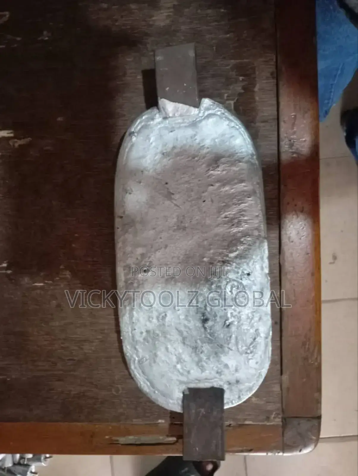 Foreign Zinc Anode