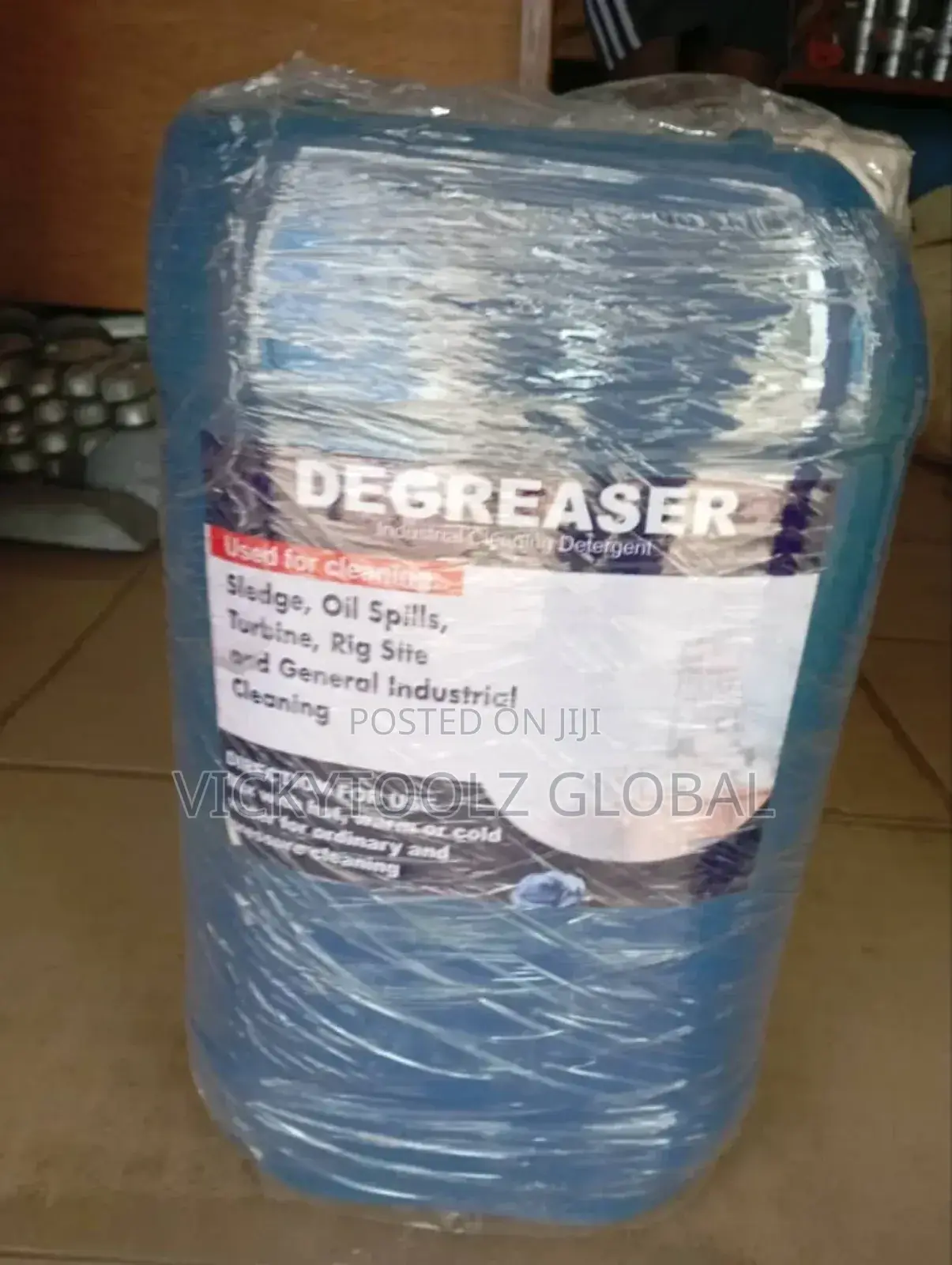 Industrial Cleaning Degreaser