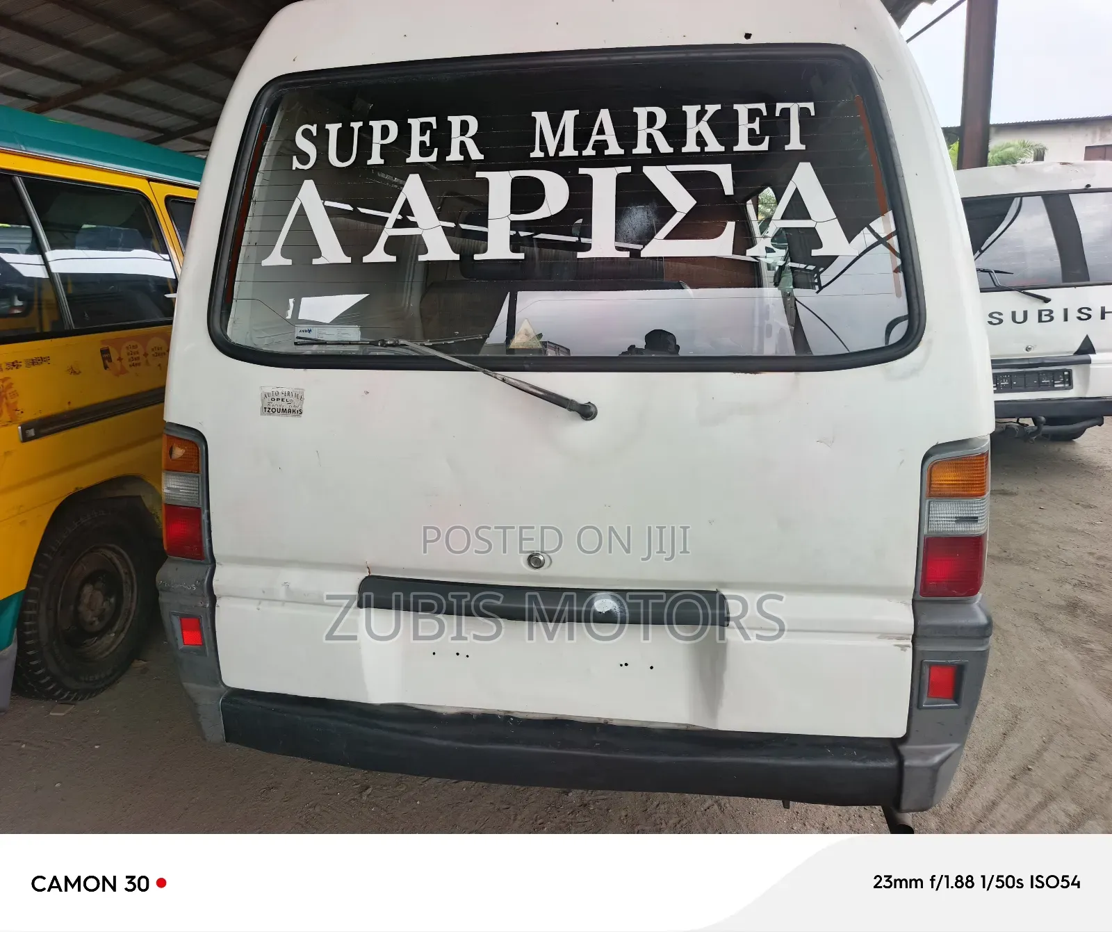 Mitsubishi L300 2005 White