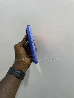 Apple iPhone 16 128 GB Blue