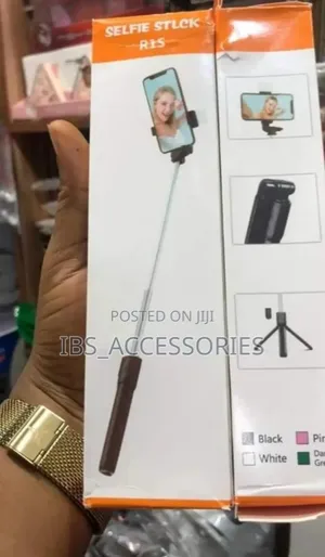 Selfie Stick With Bluetooth Shutter And Rechargeable Light