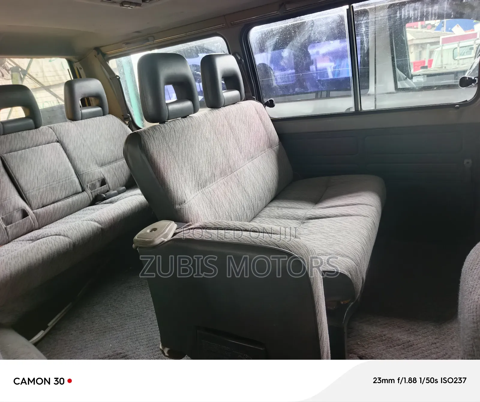 Mitsubishi L300 2005 Green