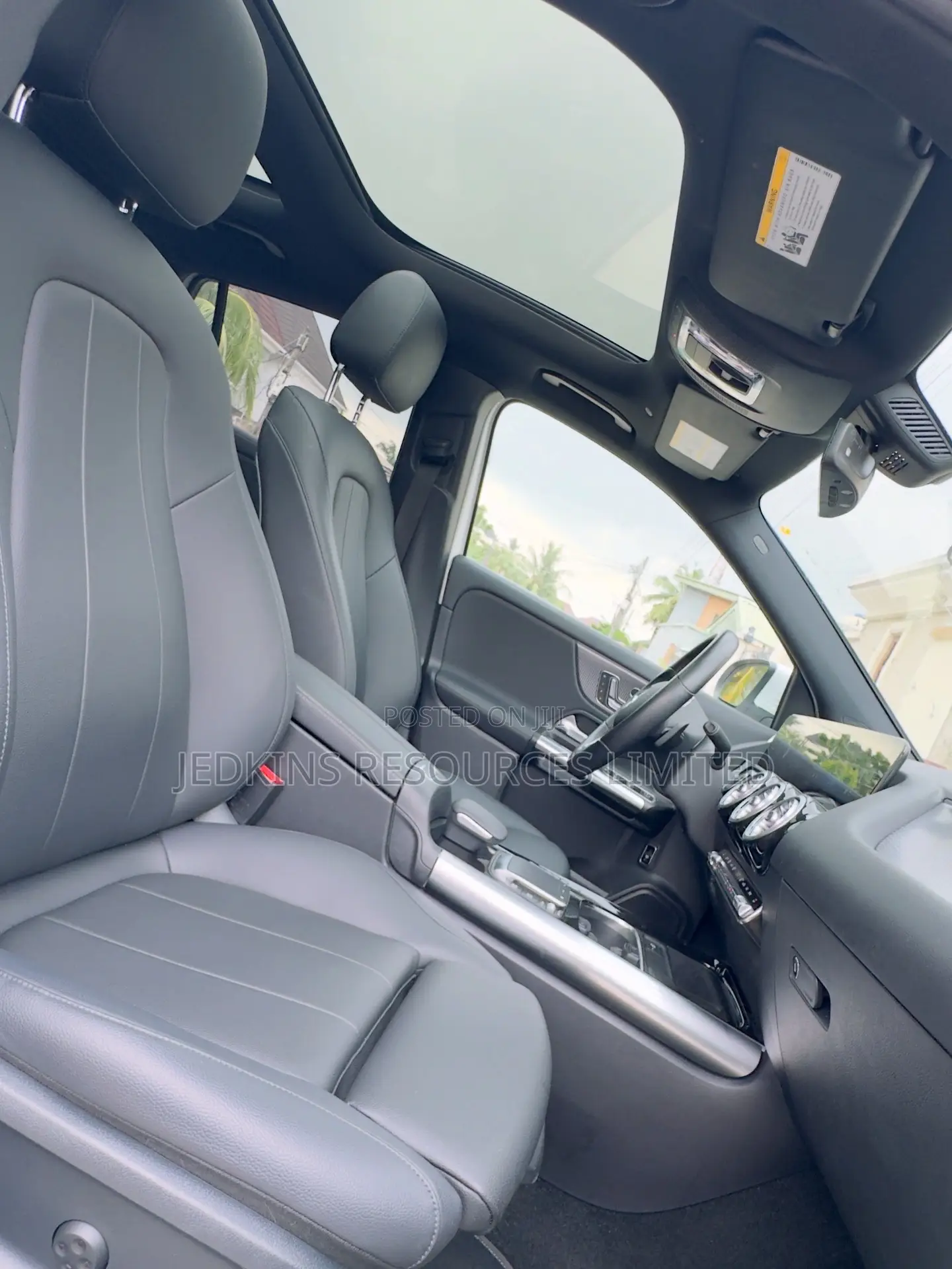 Mercedes-Benz GLA 250 2021 White