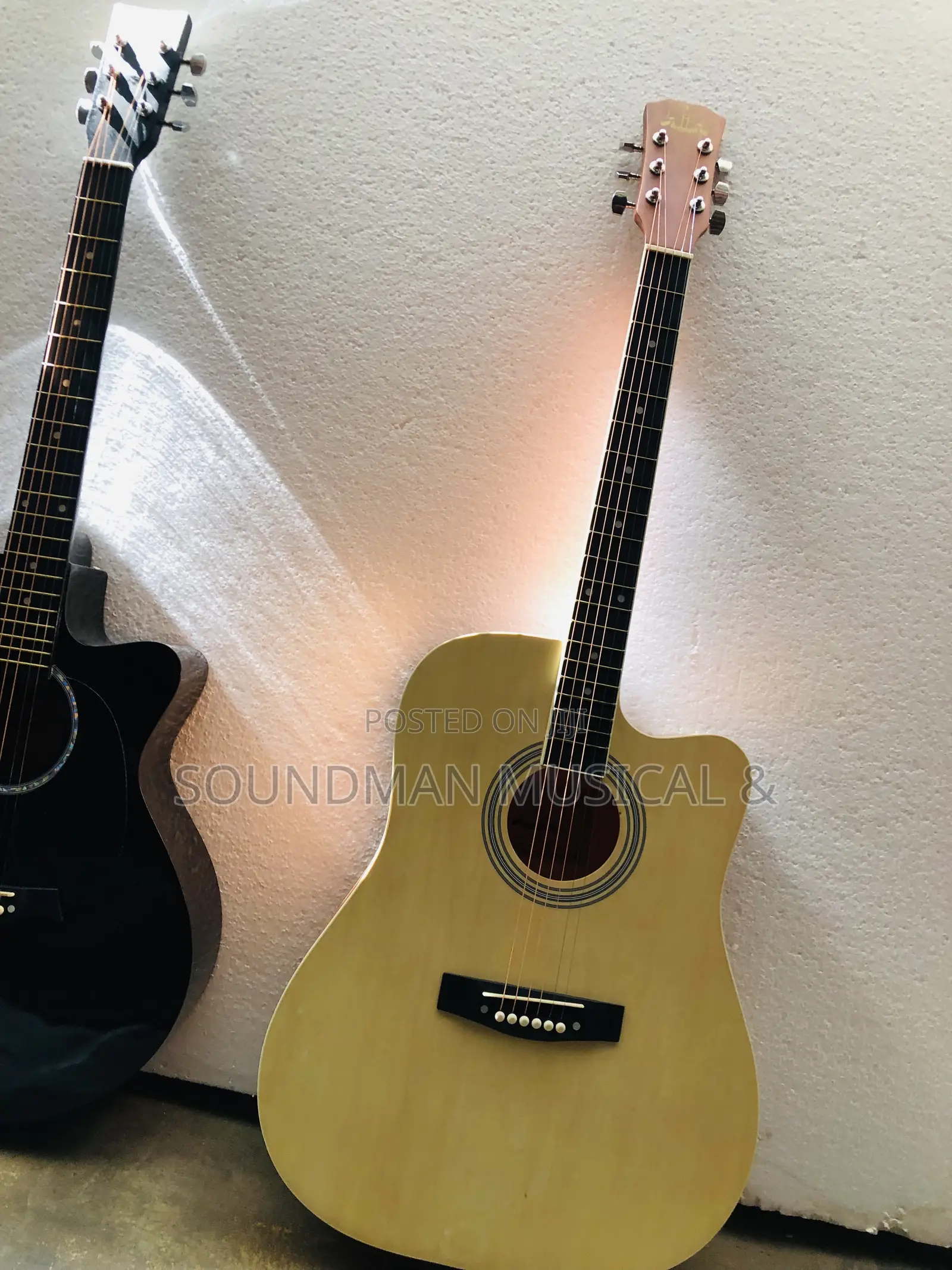 Generic Acoustic Box Guitar